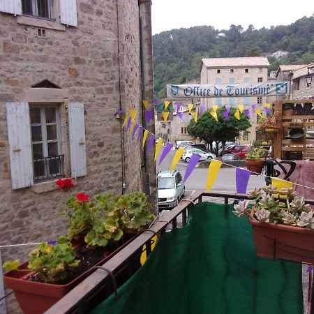 Triplex Douillet Villa Largentiere Bagian luar foto