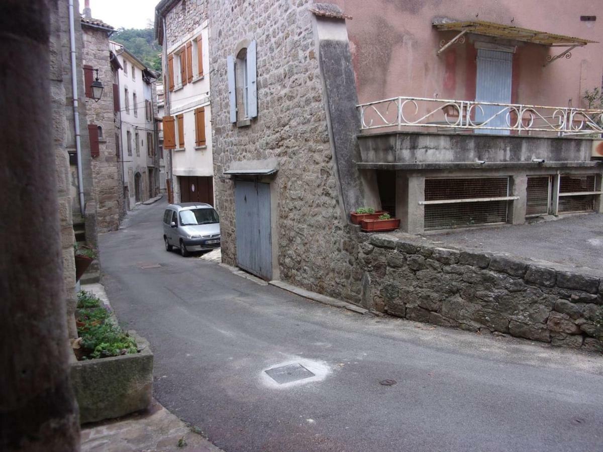Triplex Douillet Villa Largentiere Bagian luar foto
