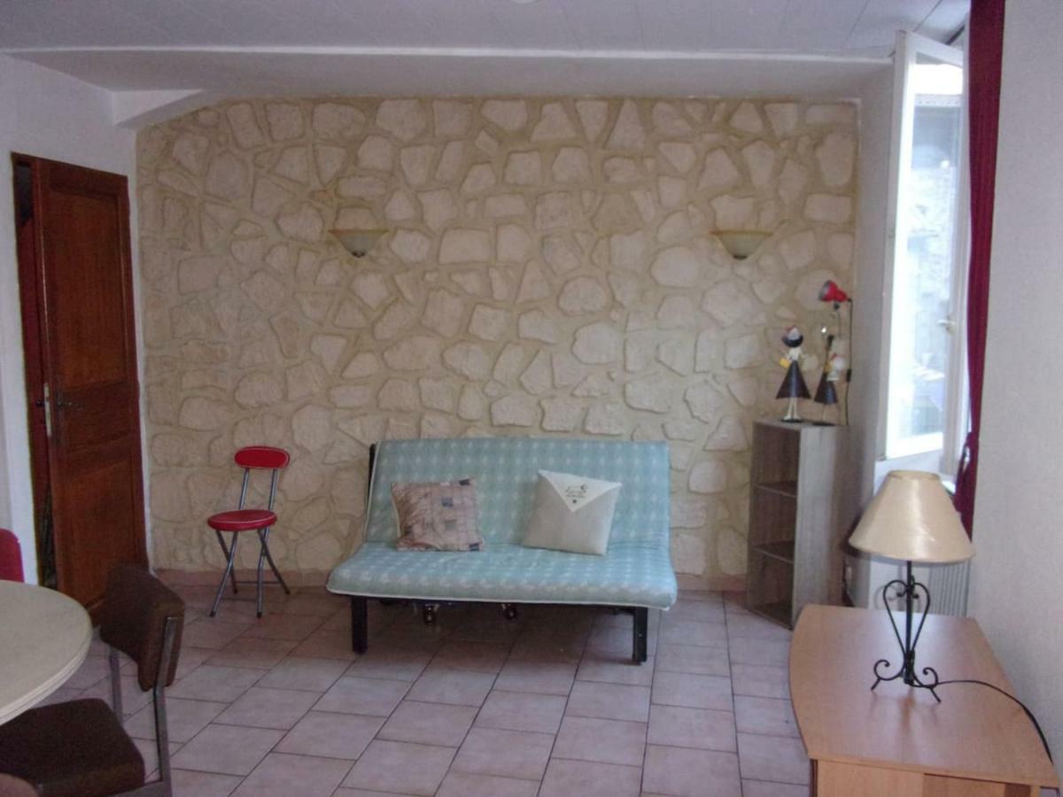 Triplex Douillet Villa Largentiere Bagian luar foto