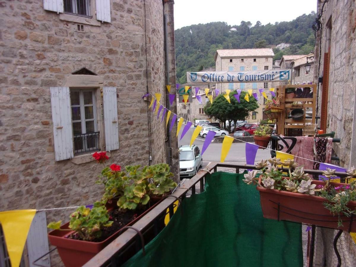 Triplex Douillet Villa Largentiere Bagian luar foto
